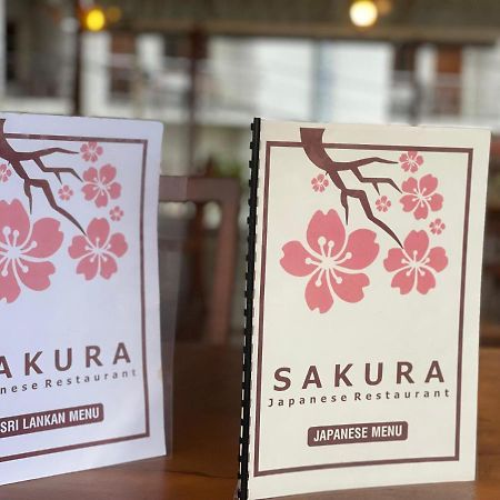 Hotel Izakaya Sakura Kandy Exteriör bild